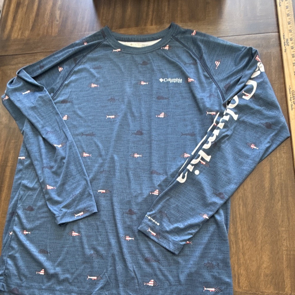 Columbia PFG Men's L/G Blue Long Sleeve Fishing Rash Guard Fish Flag Graphic